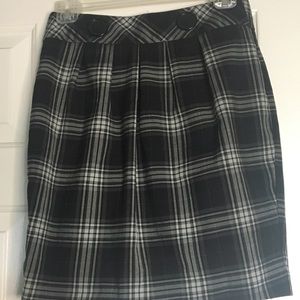 Knee-Length Black Checkered Pencil Skirt